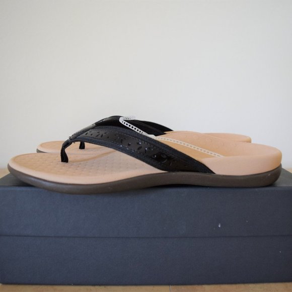 Vionic Shoes - Vionic Women’s Casanda Thong Sandals